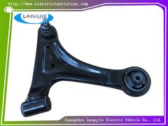 Chiếc xe du lịch phía trước cánh tay điều khiển thấp cánh tay Wuling Lưng treo cánh tay điều khiển thấp phụ kiện