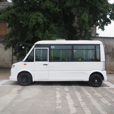 Xe điện nhỏ đưa xăng chạy bằng điện cho tuần tra an ninh công cộng