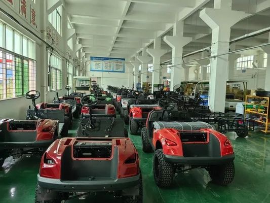 Giá tốt. Xe golf điện 4 chỗ với lốp địa hình 14 inch, màn hình đa phương tiện 10 inch online